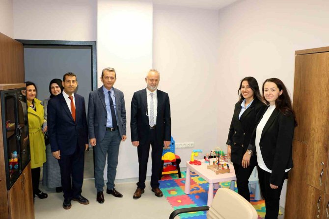 Otizm Riskli Çocuklar İçin Danışma Merkezi Açıldı