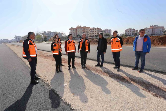 Kepez’in Dört Bir Tarafına Konforlu Yollar