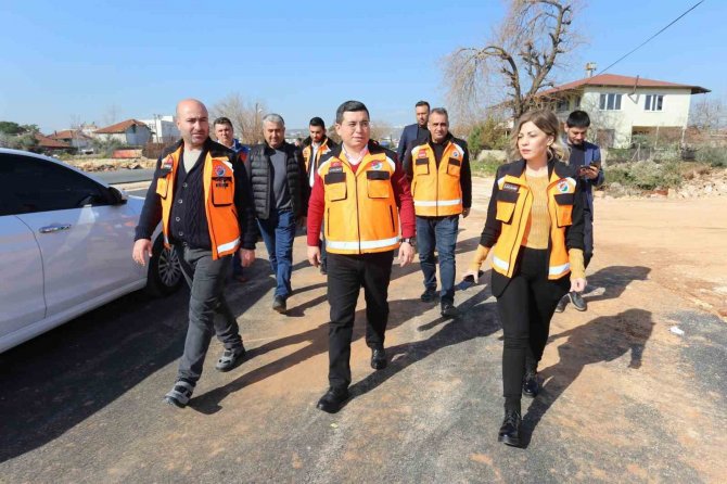 Kepez’in Dört Bir Tarafına Konforlu Yollar