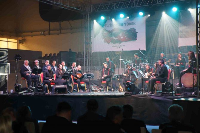 Hakkari’de Depremzedeler İçin Dayanışma Konseri Düzenlendi