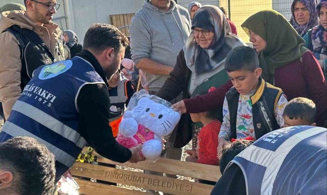 İ̇hlas Vakfı Depremin Çocuklarının Yüzünü Güldürdü