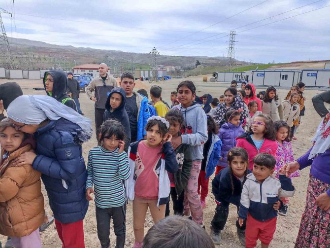 Depremzedelere Ücretsiz Tıraş