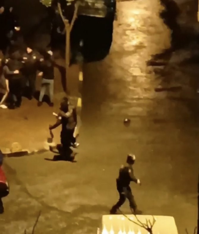 Fatih’te Gece Saatlerinde Ortalık Savaş Alanına Döndü: O Anlar Kamerada