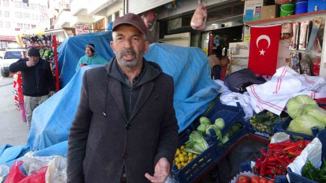 Depremin Vurduğu Malatya’da Esnaf Normale Dönmeye Çalışıyor