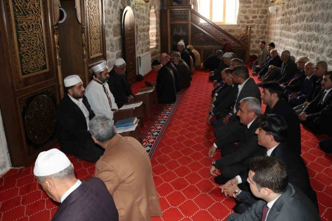 Çukurca’da Deprem Şehitleri Anıldı