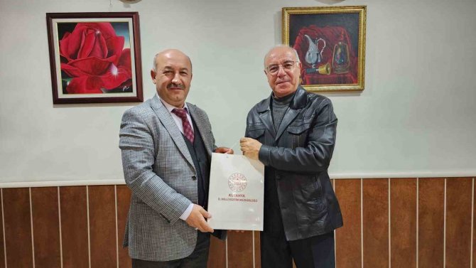 Müdür Başyiğit’in, Emekli Olan Milli Eğitim Müdürlüğü Personeliyle Veda Buluşması