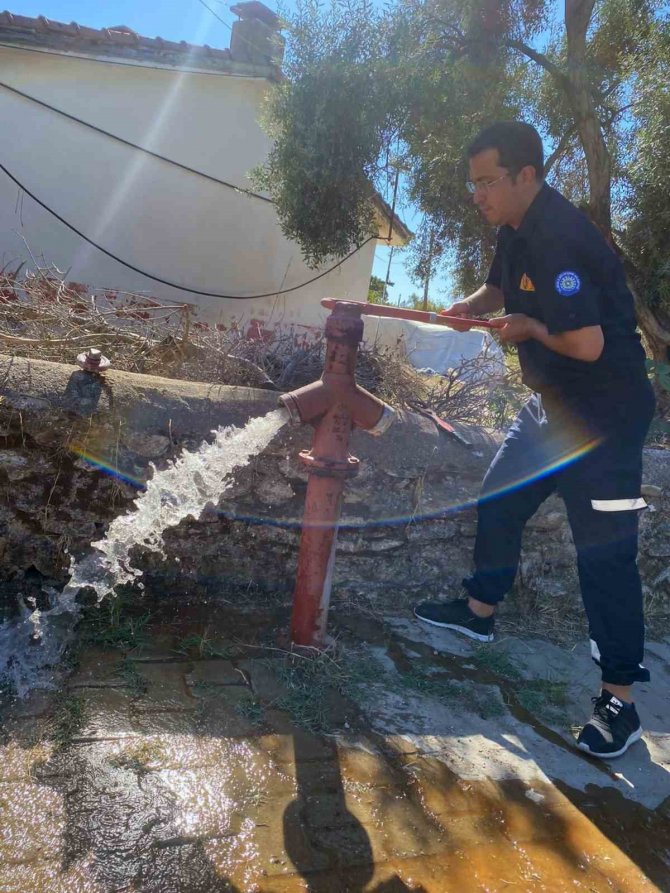 Büyükşehir İ̇tfaiyesi Bin 631 Hidrant Kurulumu Gerçekleştirdi