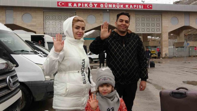 İ̇ranlı Turistler Nevruz İçin Van’a Akın Etmeye Başladı