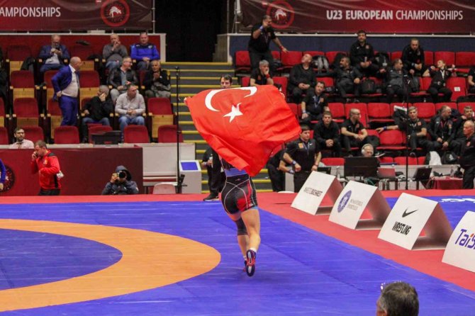 Zeynep Yetgil Avrupa Şampiyonu