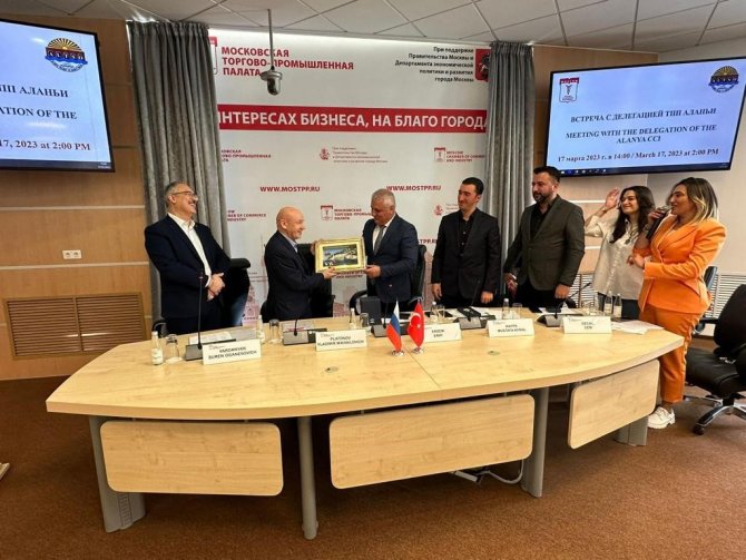 Erdem’den Rus İş İnsanlarına Alanya’ya Yatırım Çağrısı