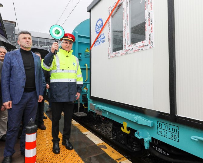 Sakarya’dan İ̇skenderun’a Kardeşlik Treni: 40 Konteyner Daha Yola Çıktı