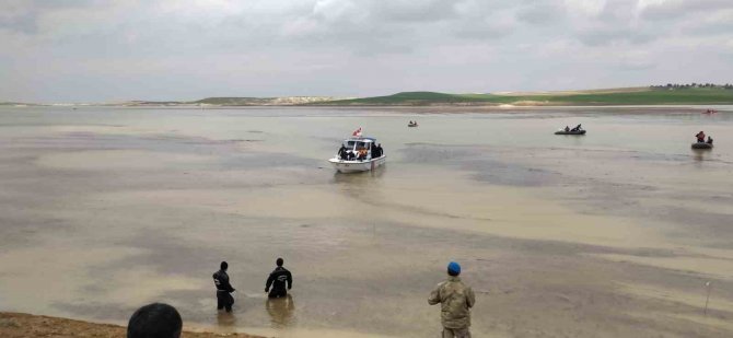 Kayıp Tır Şoförünü Arama Çalışmaları Sürüyor
