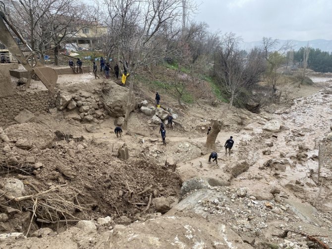 Adıyaman’da Sel Felaketinin 3. Gününde Arama Çalışmaları Devam Ediyor