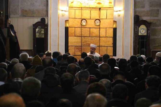 Şehitler Ve Depremde Hayatını Kaybedenler İçin Mevlit Okutuldu