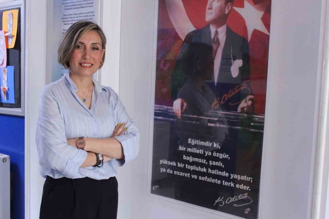 Kansere Yakalanan Öğretmen Öğrencilerini Bırakmadı