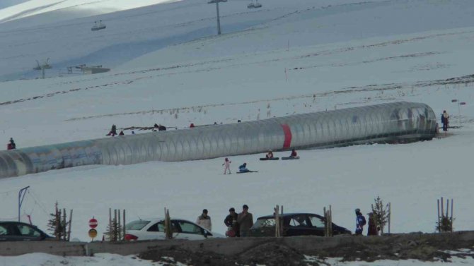 Erciyes’te Sezon Tüm Hızıyla Devam Ediyor