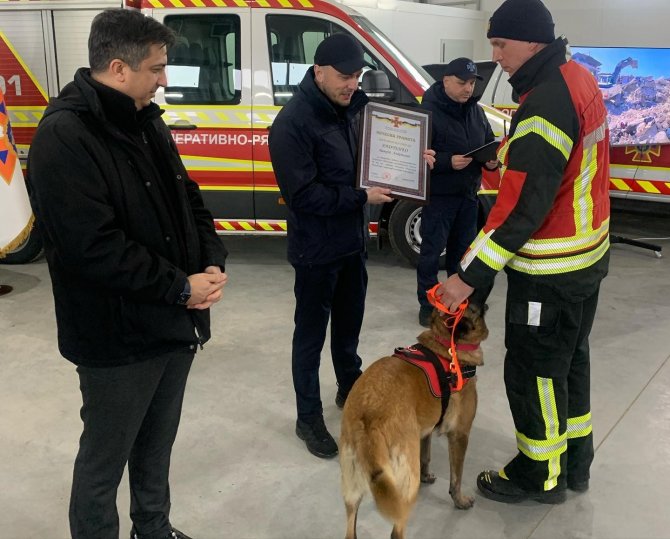 Kiev Büyükelçisi Güldere, Türkiye’de Kurtarma Çalışmalarına Katılan Ukraynalı Ekiple Görüştü