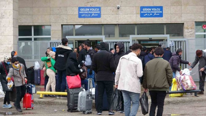 İ̇ranlı Turistler Nevruz İçin Van’a Akın Etmeye Başladı