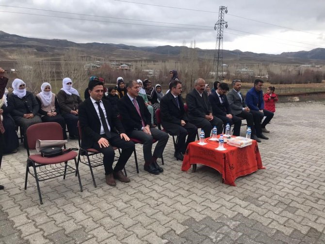 Özalp’te 15 Kadın Okuma Yazma Öğrendi