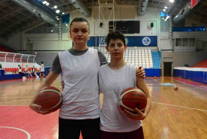 Başarılı Basketbolcu Hatay’dan Bahsederken Gözyaşlarını Tutamadı: "Hatay Bizim İçin Çok Farklıydı"