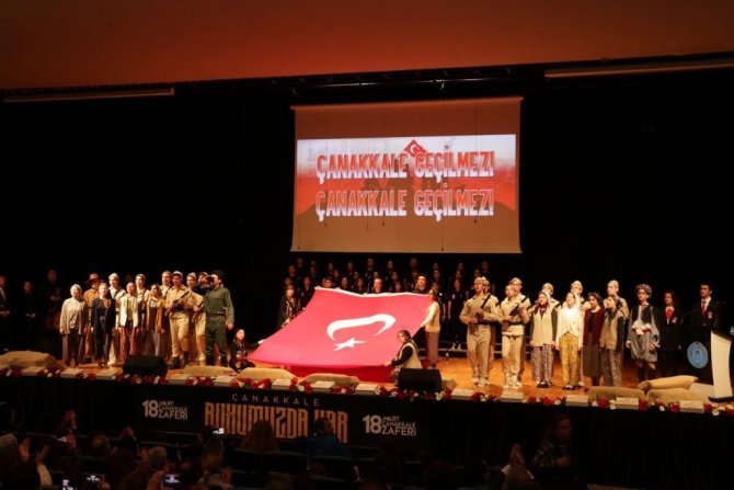 Çanakkale Zaferi’nin 108. Yılında Öğrencilerin Gösterimi Büyük Beğeni Topladı