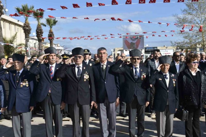 İ̇zmir’de Çanakkale Kahramanları Anıldı