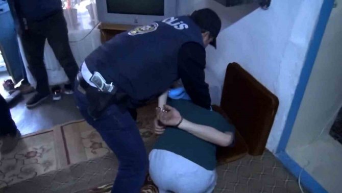 Aksaray’da “Firari” Operasyonları: 10 Tutuklama
