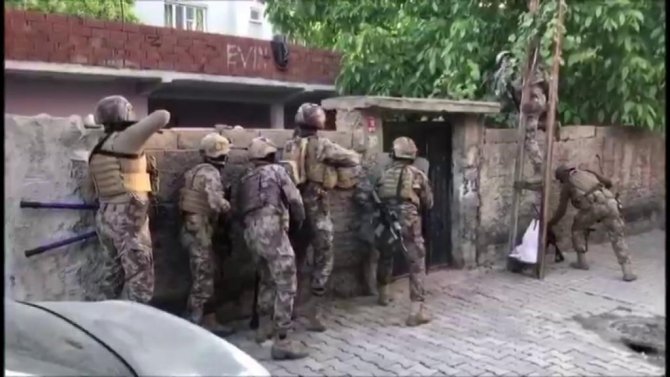 Batman’da Terör Operasyonu 15 Gözaltı