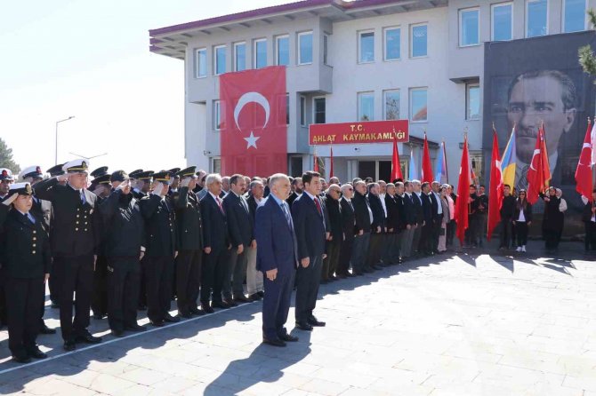 Ahlat’ta 18 Mart Şehitleri Anma Günü Ve Çanakkale Deniz Zaferi’nin 108’nci Yıl Dönümü