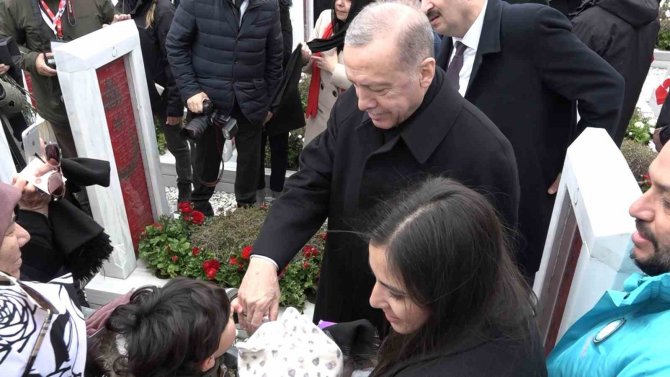 Minik Poyraz’a Cumhurbaşkanı Erdoğan’dan 200 Lira Harçlık