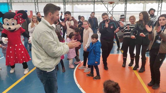 Tekirdağ’da 400 Depremzede Çocuğa Moral Etkinliği
