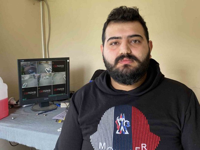 Diyarbakır’da 50 Bin Tl Değerindeki Motosikletin Çalınma Anı Kameraya Yansıdı