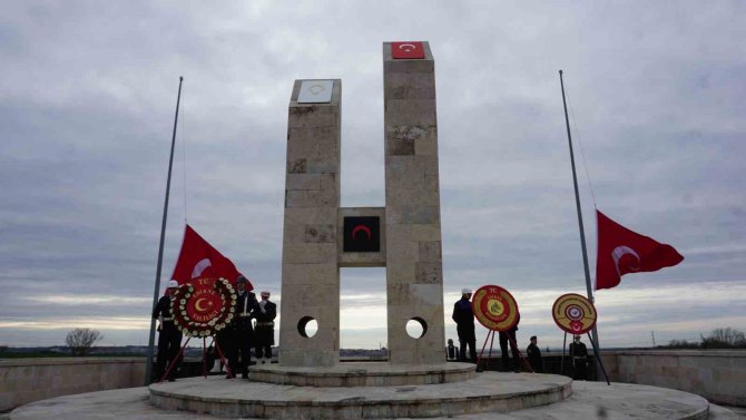 Edirne’de Çanakkale Şehitleri Anısına Tören Düzenlendi
