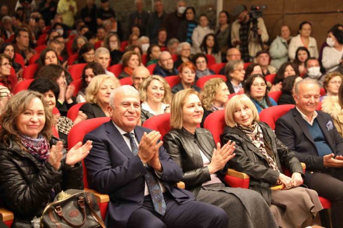 Ünlü Yazar Aydın’da Söyleşiye Katıldı
