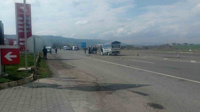 Elazığ’da Trafik Kazası: 1’i Ağır 5 Yaralı