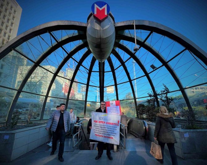 Hakları Verilmeden İşten Çıkartılan Engelli İşçi, Tek Başına 4 Yıldır Eylem Yapıyor