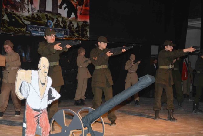 Hakkari’de Çanakkale Şehitleri Anıldı