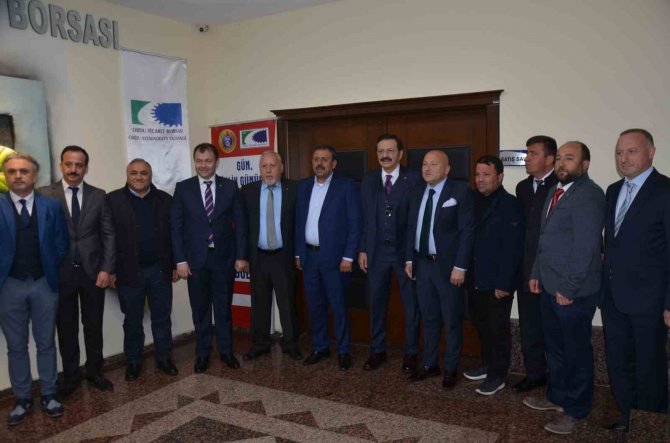 Hisarcıklıoğlu: “Deprem Bölgesinde Ekonomik Aktivitenin Hızlı Bir Şekilde Eski Haline Gelmesi Gerekiyor”