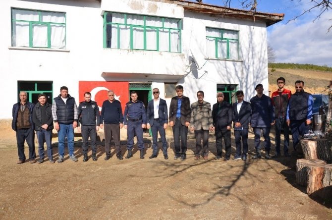 Kaymakam Çiçek: “Şehitlerimizin Hakkını Ne Yapsak Ödeyemeyiz”