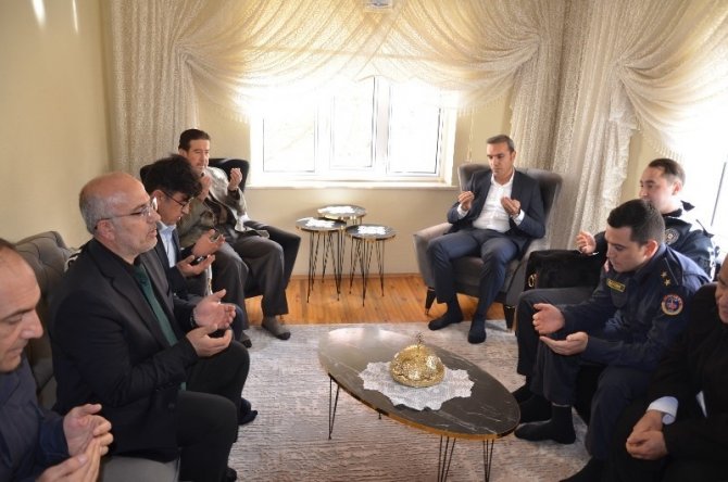 Kaymakam Çiçek: “Şehitlerimizin Hakkını Ne Yapsak Ödeyemeyiz”