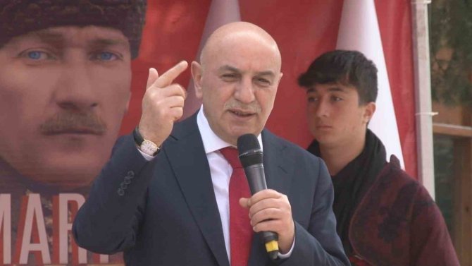 Keçiören’de “Çanakkale Zaferi’ni Kutlama Ve Çanakkale Şehitleri’ni Anma” Programı Düzenledi