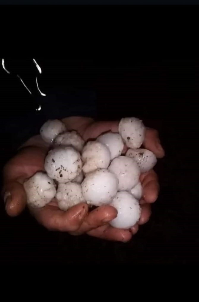 Kilis’te Ceviz Büyüklüğünde Dolu Yağdı, Ürperten Görüntüler Kameraya Yansıdı