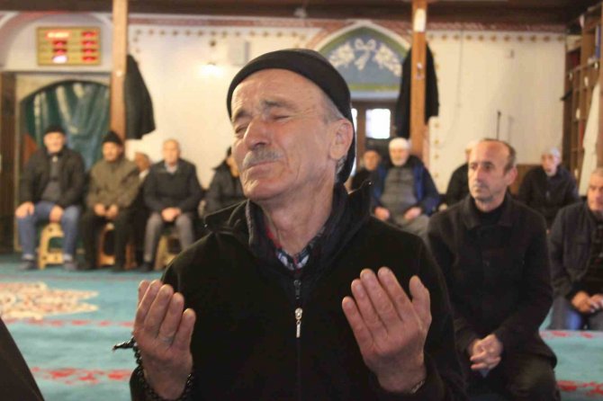Kırklareli’nde Çanakkale Şehitleri Ve Depremde Hayatını Kaybedenler İçin Mevlit Okutuldu