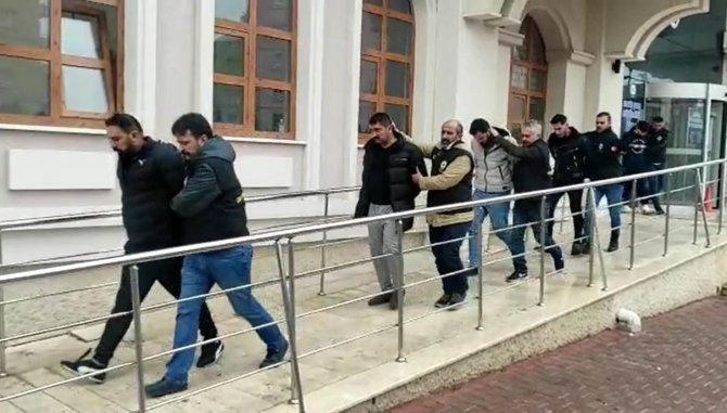 Konya’da Caddede Silahlı Çatışmaya Giren 6 Şüpheli Tutuklandı