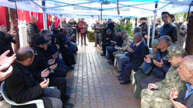 Malatya’da Çanakkale Ve Deprem Şehitleri Dualarla Anıldı