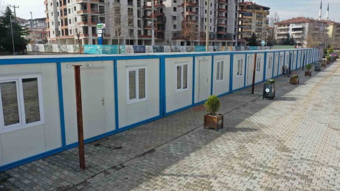 Yeşilyurt’ta Kurulan Konteyner Çarşılar İçin Kura Çekimi Yapıldı