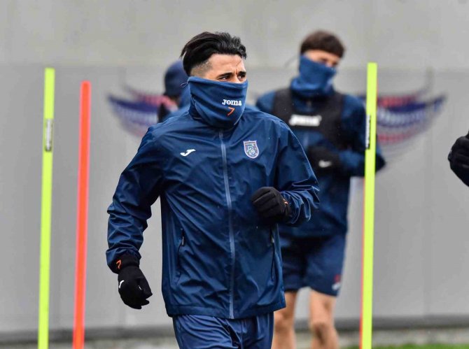 Başakşehir, Fatih Karagümrük Maçı Hazırlıklarını Tamamladı