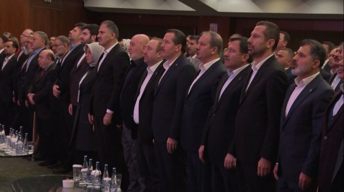 Eğitim Bir-sen Genel Başkanı Yalçın: “Ülkenin Toparlanmasına Kaynaklık Teşkil Eden Cumhurbaşkanı Erdoğan’ın İradesini Ayakta Alkışlıyoruz”