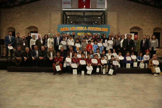 Mega İle Akıl Zeka Oyunları Yarışmasında Heyecanlı Final