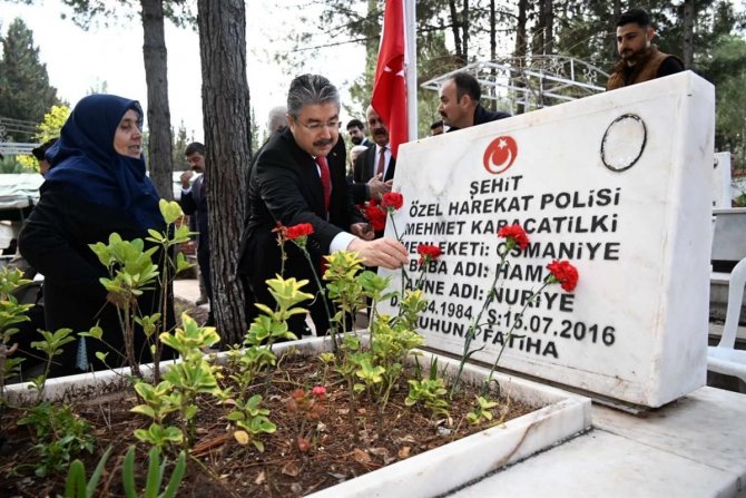 Deprem Bölgesi Osmaniye’de Şehitler Anıldı